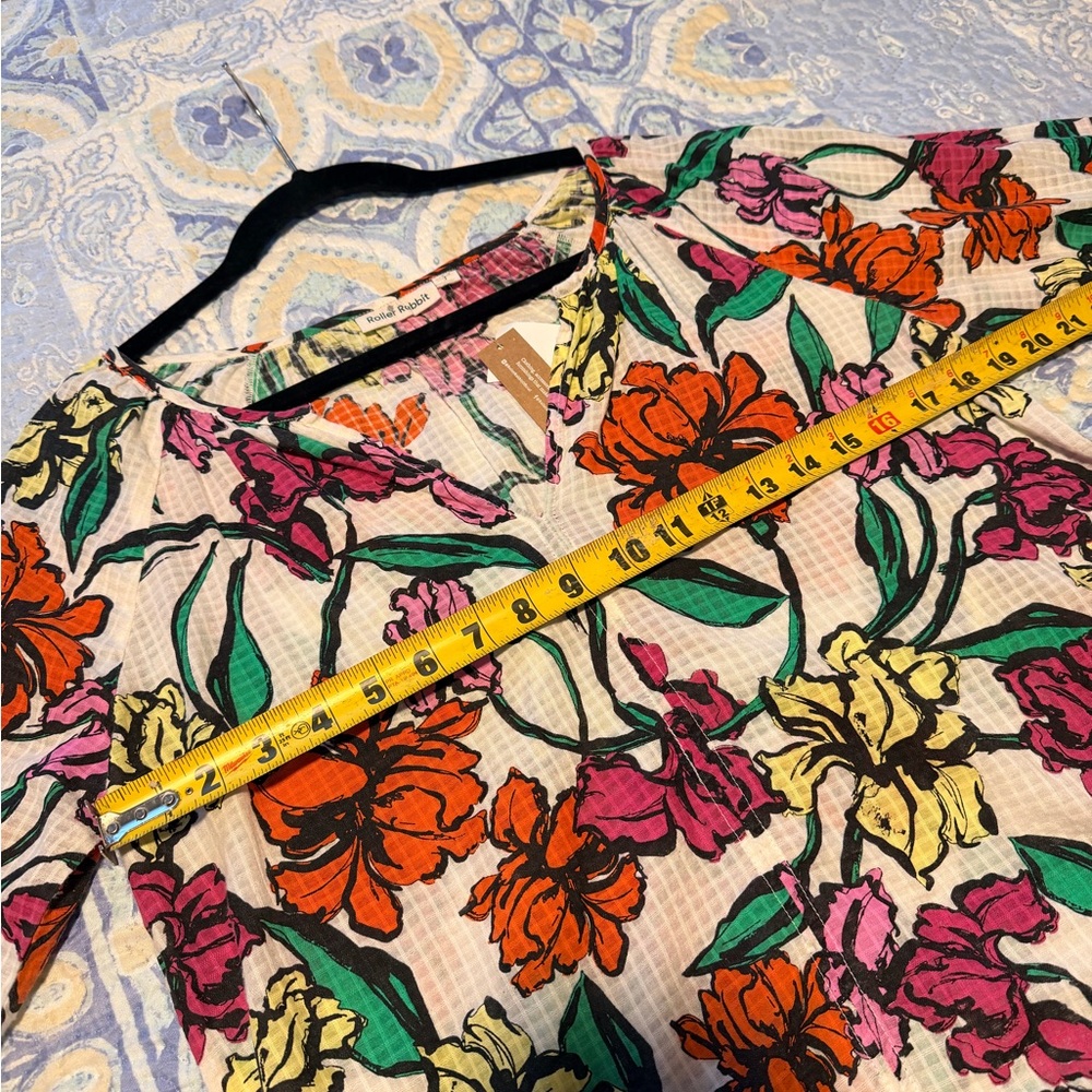 Roller Rabbit Floral Blouse – Size Small (NWT) - Picture 8 of 9